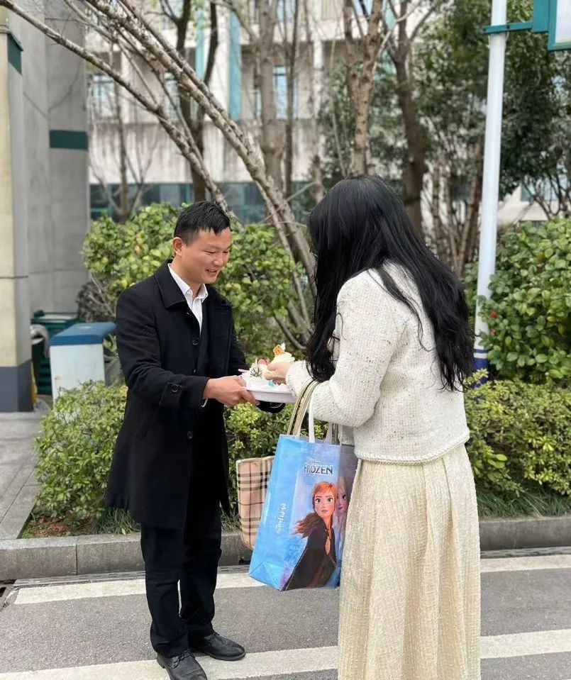 湖南保安服務,墻外高空清洗服務,湖南保利天創物業發展有限公司